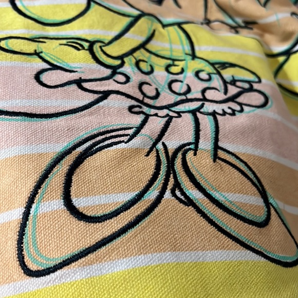 LAST CALL NWT Disney Parks tote - Picture 7 of 9